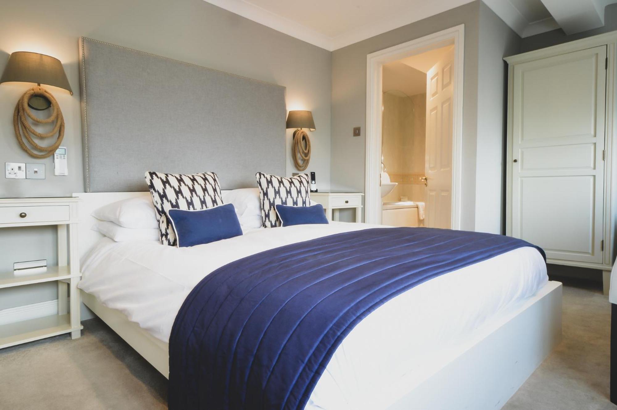 Pebble Beach Seaview Restaurant & Rooms New Milton Zimmer foto